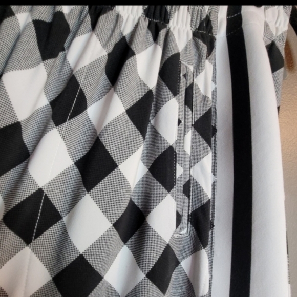 Norma Kamali Boyfrend Diamond Plaid Sport Stripe Pant - Picture 4 of 7